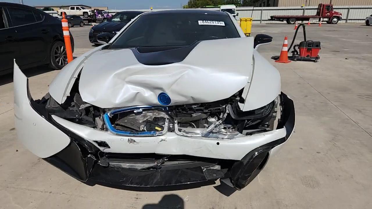 Фото: WBY2Z2C56FV391411