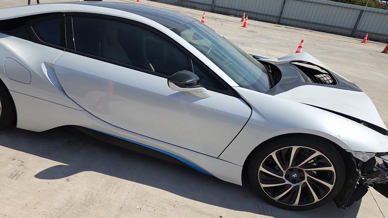 Фото: WBY2Z2C56FV391411