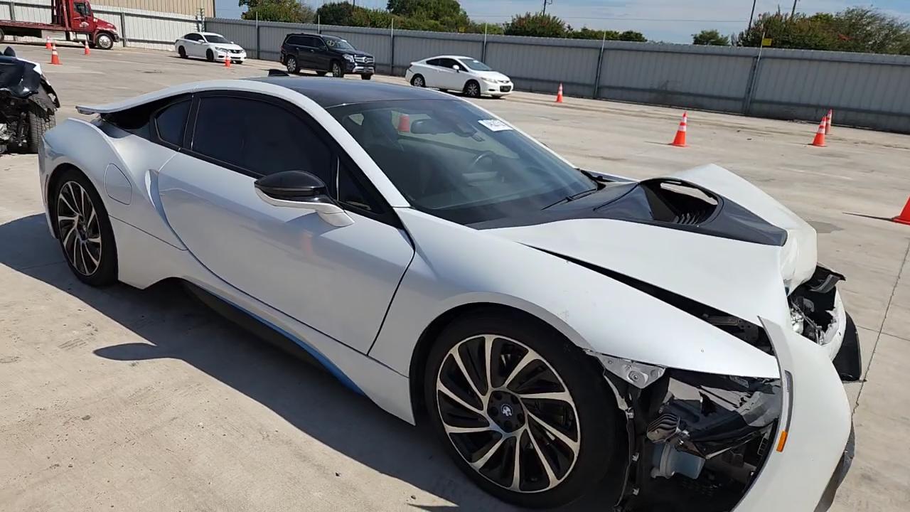 Фото: WBY2Z2C56FV391411