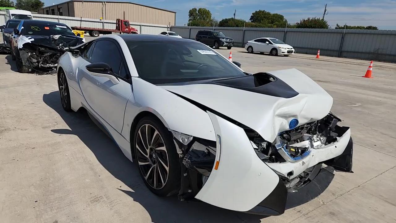 Фото: WBY2Z2C56FV391411