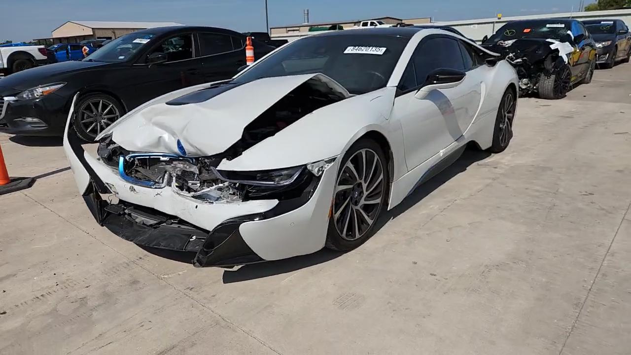 Фото: WBY2Z2C56FV391411