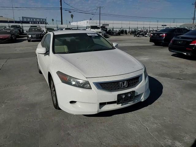 2010 Honda Accord Lx VIN: 1HGCS1B38AA008381 Lot: 81086905