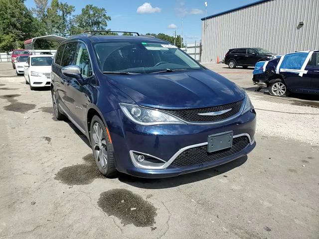 2018 Chrysler Pacifica Limited VIN: 2C4RC1GG5JR229014 Lot: 82126405