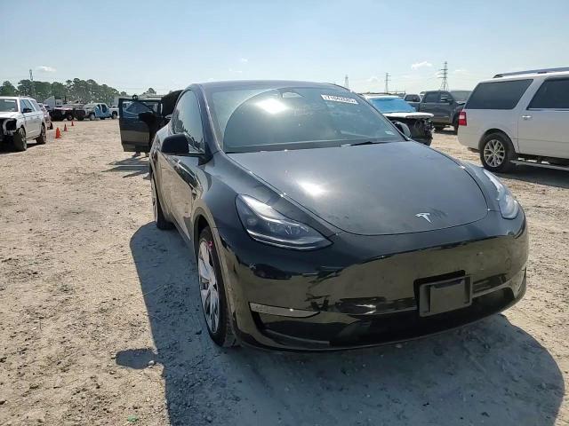 2023 Tesla Model Y VIN: 7SAYGDEE0PF631534 Lot: 71042685