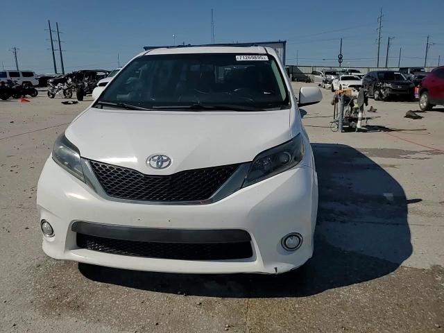 2017 Toyota Sienna Se VIN: 5TDXZ3DC1HS860587 Lot: 71269895