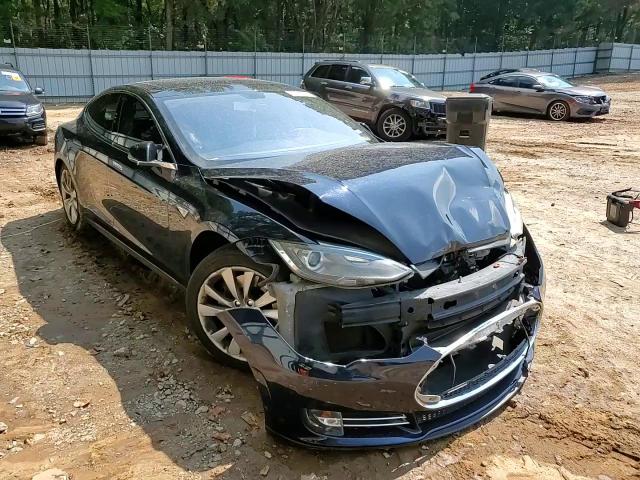 2013 Tesla Model S VIN: 5YJSA1CN3DFP24985 Lot: 81025735