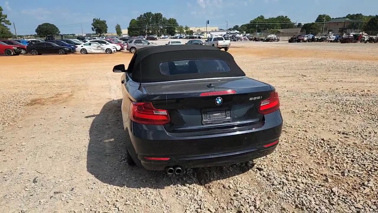 Фото: WBA1K5C57FV473762