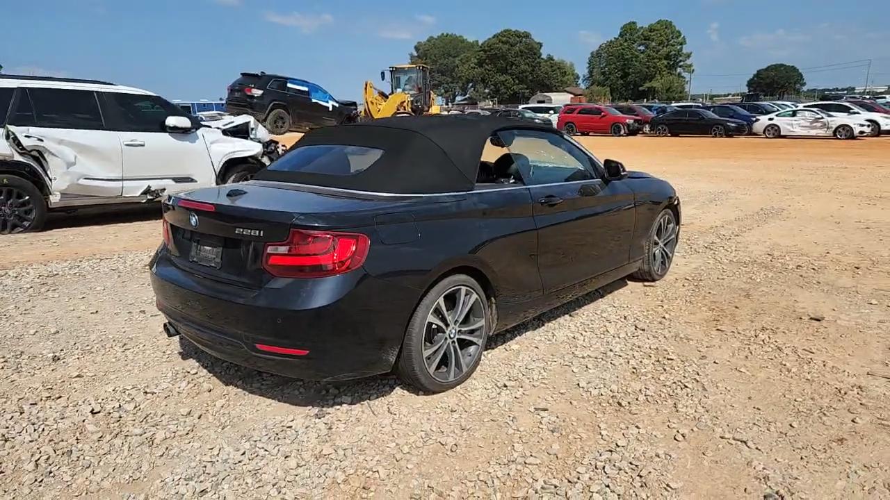 Фото: WBA1K5C57FV473762