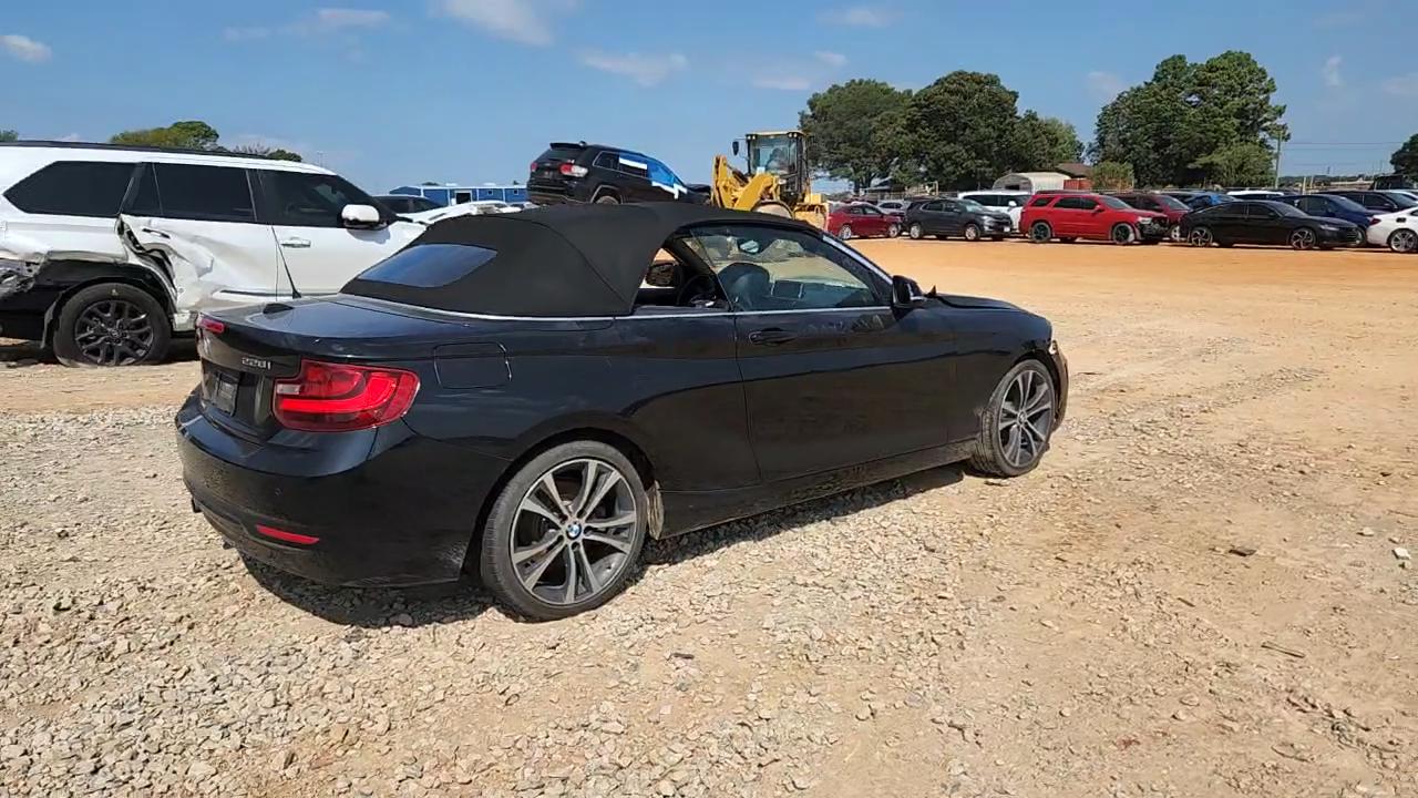 Фото: WBA1K5C57FV473762