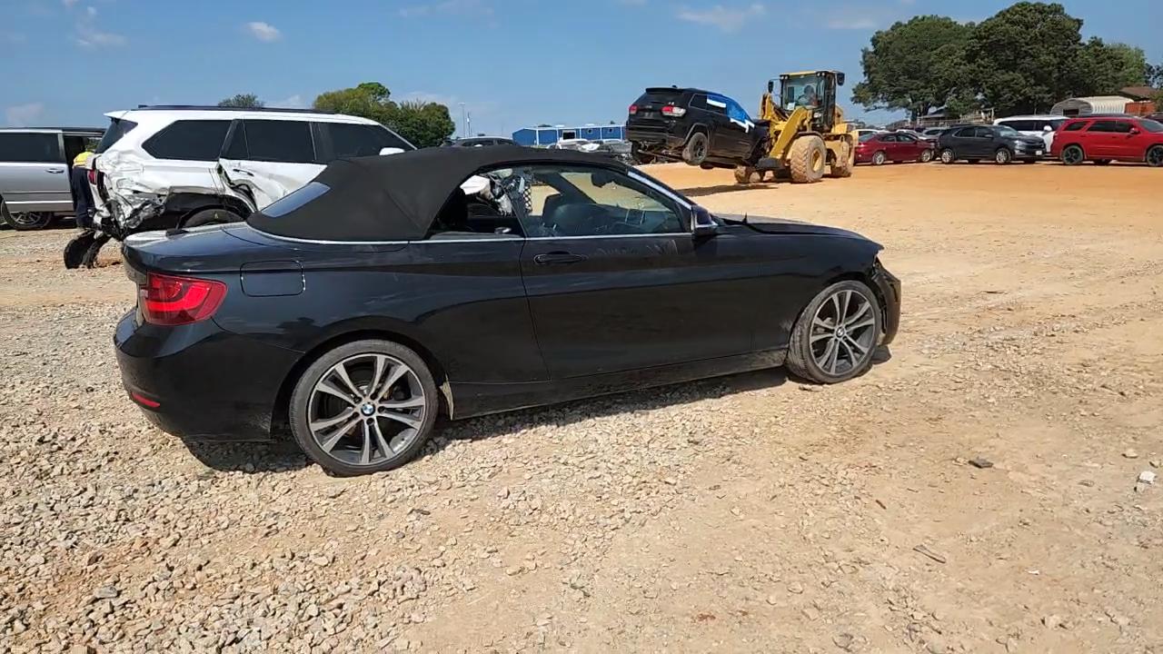 Фото: WBA1K5C57FV473762