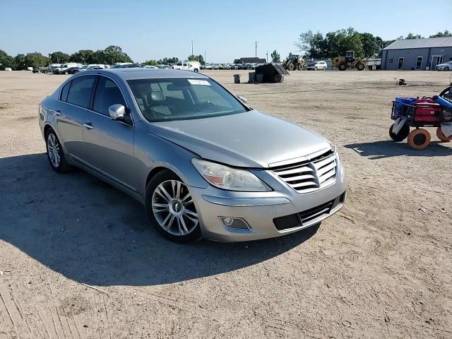2010 Hyundai Genesis 4.6L VIN: KMHGC4DF2AU072545 Lot: 71168535