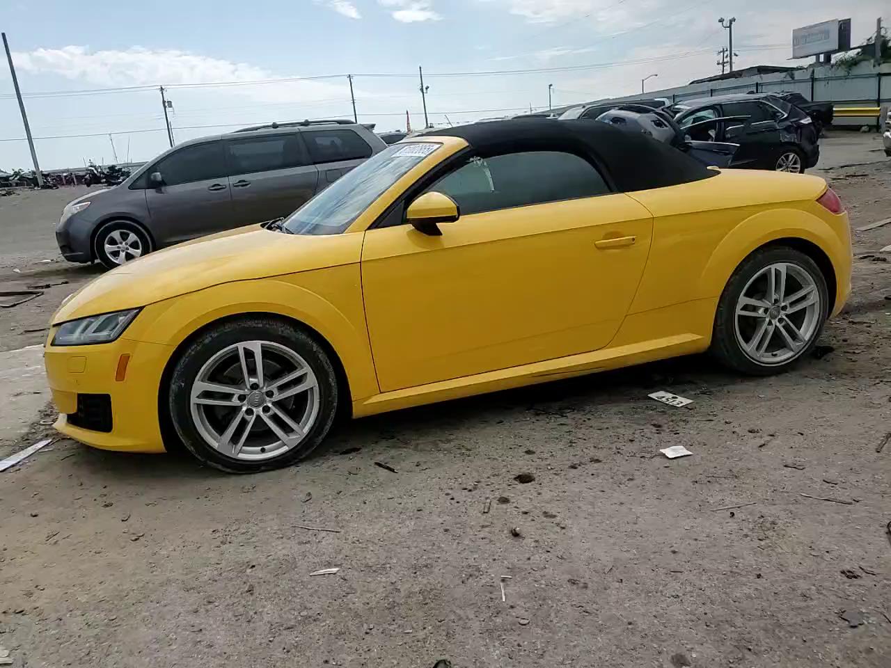 Фото: TRUT5CFV1H1013449