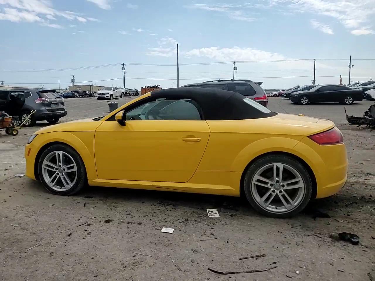 Фото: TRUT5CFV1H1013449