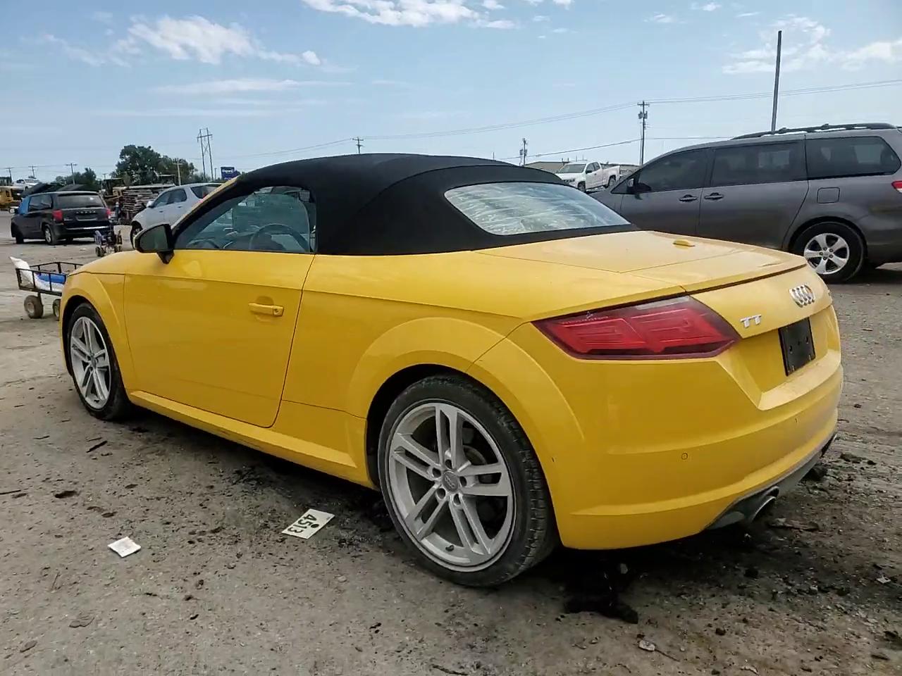 Фото: TRUT5CFV1H1013449