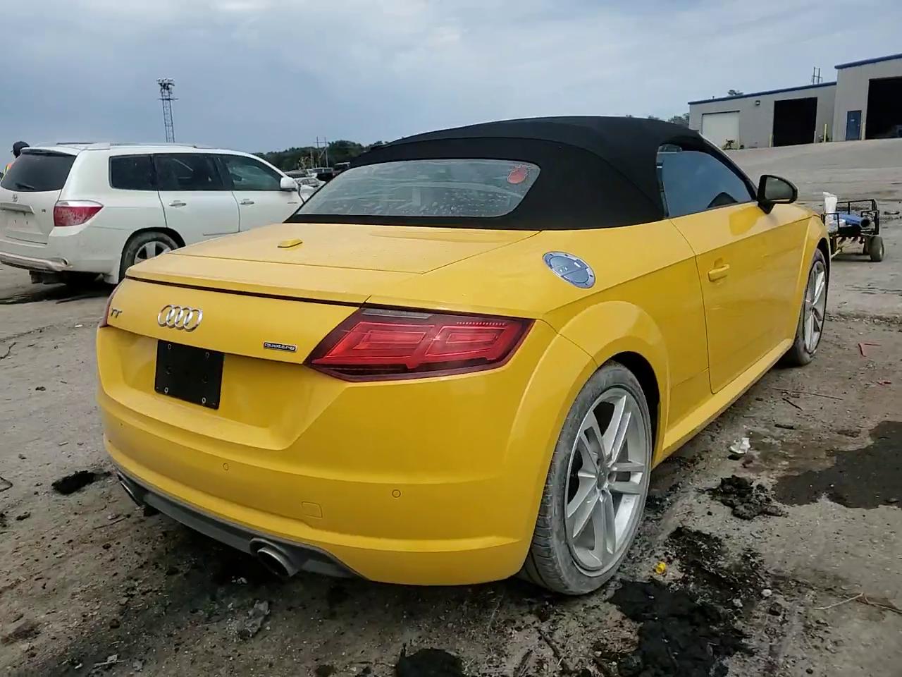 Фото: TRUT5CFV1H1013449