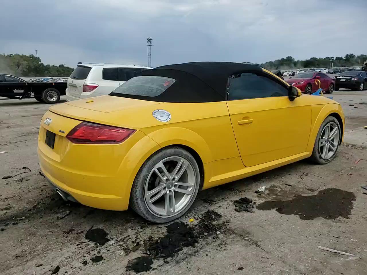 Фото: TRUT5CFV1H1013449