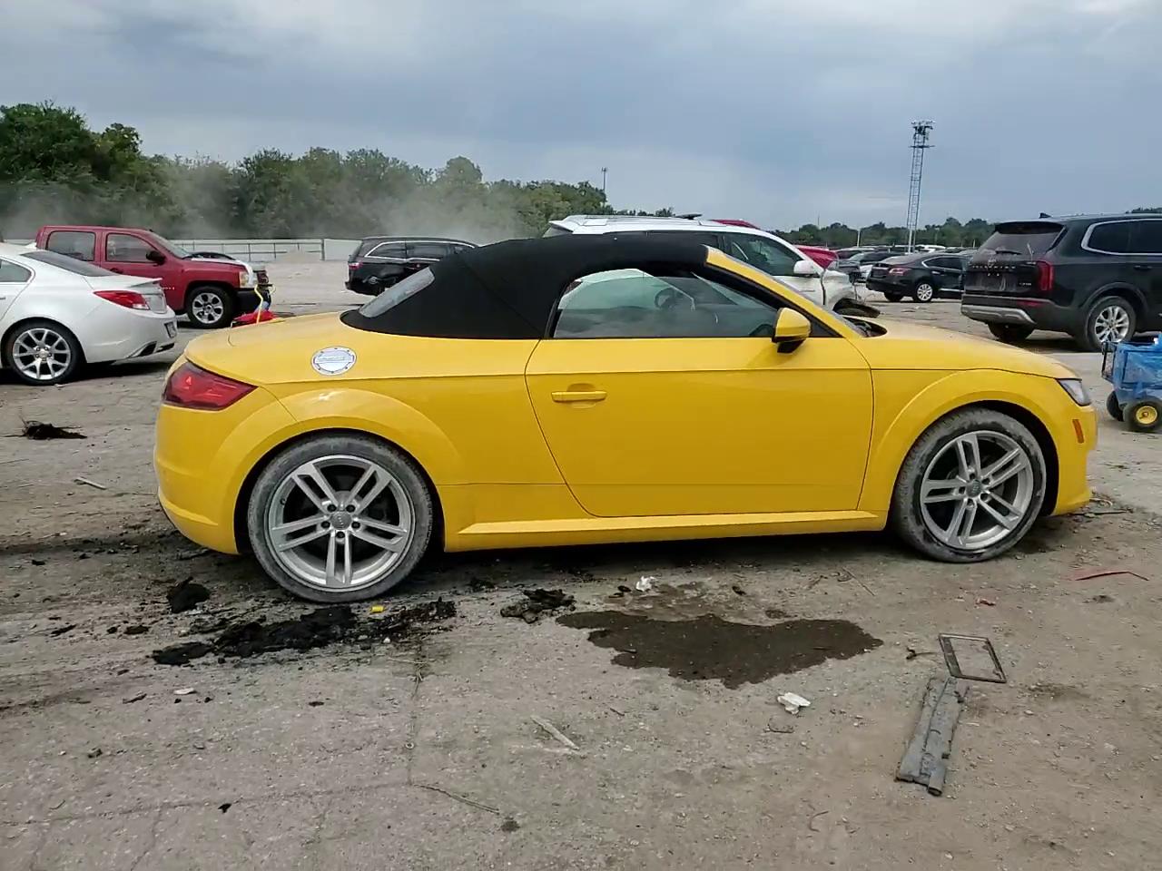 Фото: TRUT5CFV1H1013449