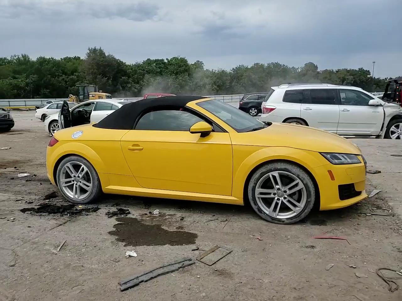 Фото: TRUT5CFV1H1013449