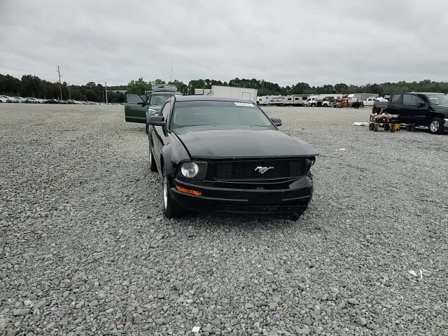 2008 Ford Mustang VIN: 1ZVHT80N785205105 Lot: 81835755