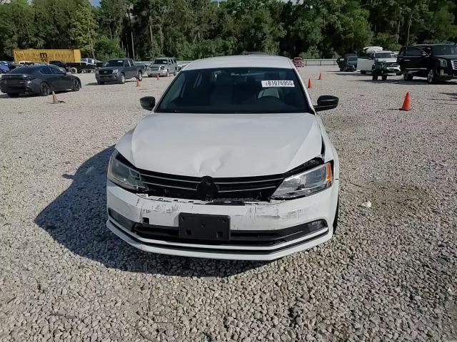 2016 Volkswagen Jetta Sport VIN: 3VWD17AJ0GM418688 Lot: 81076955