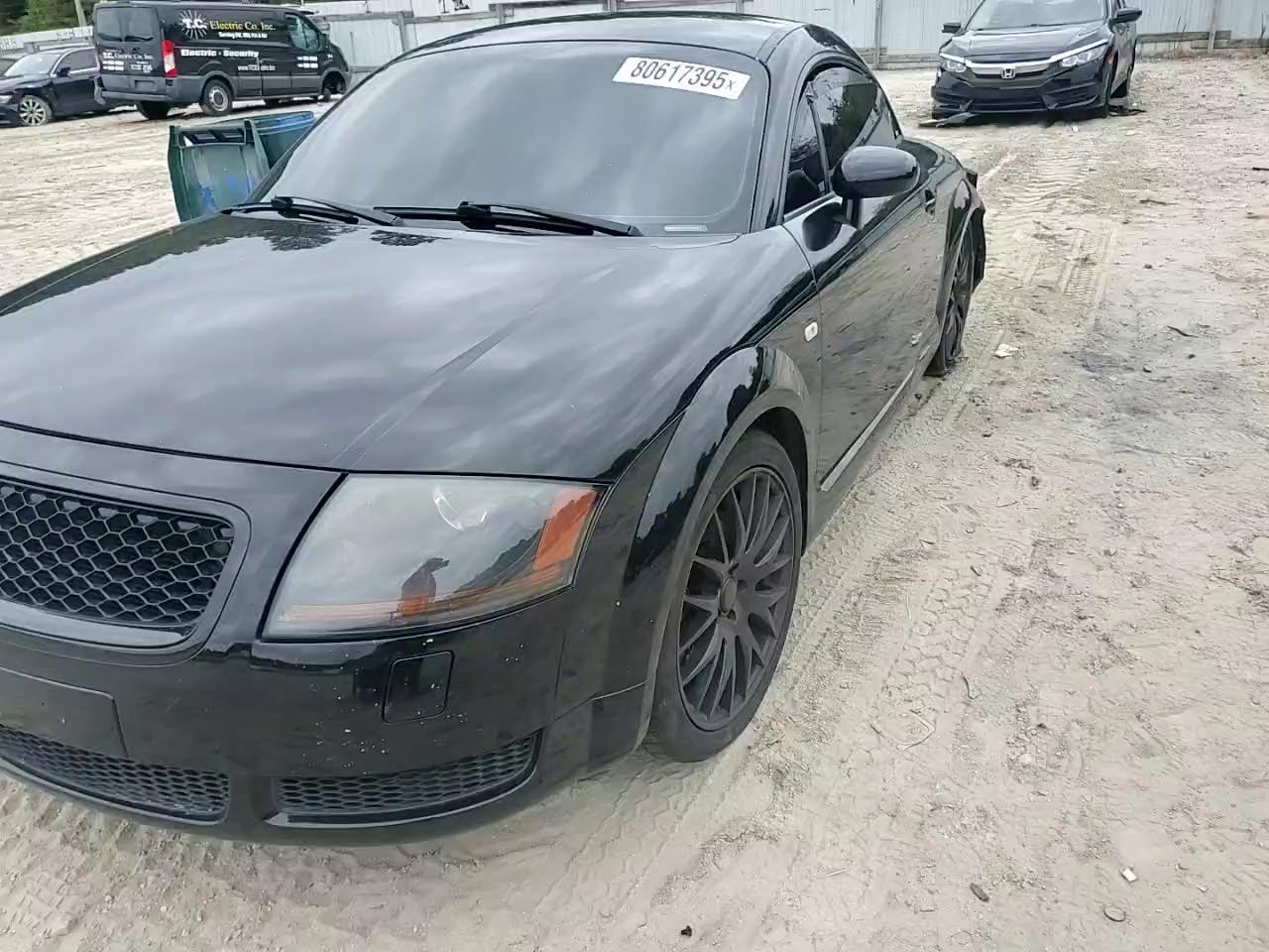 Фото: TRUWT28N811012721