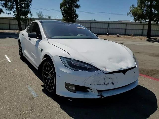 2016 Tesla Model S VIN: 5YJSA1E17GF166833 Lot: 71703115