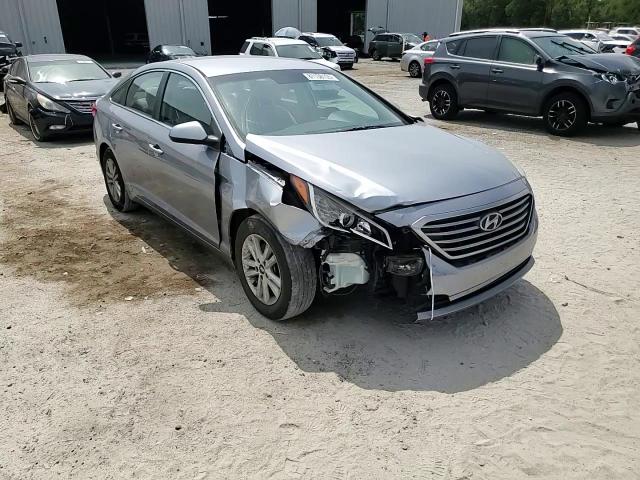 2017 Hyundai Sonata Se VIN: 5NPE24AF8HH589839 Lot: 81138105