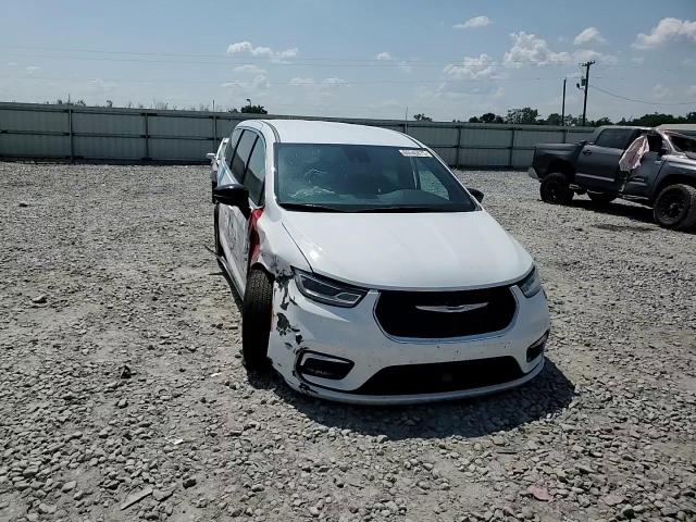 2024 Chrysler Pacifica Touring VIN: 2C4RC1FG2RR136982 Lot: 80640875