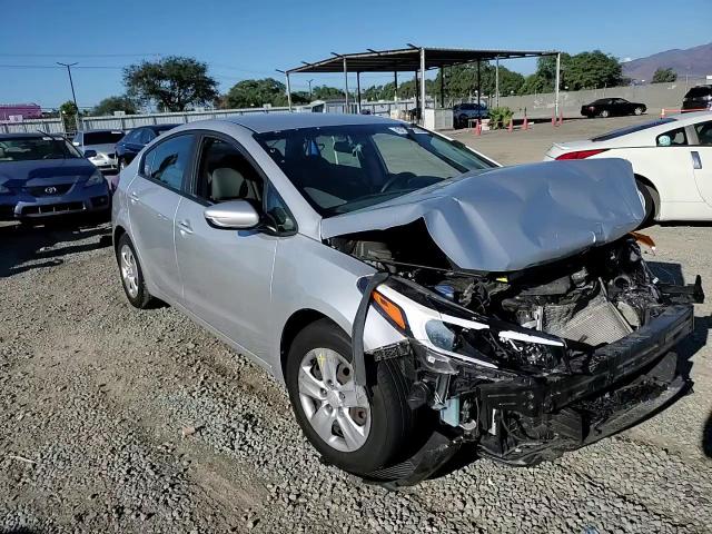 2017 Kia Forte Lx VIN: 3KPFK4A71HE075199 Lot: 81711555