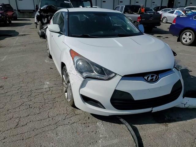 2016 Hyundai Veloster VIN: KMHTC6AD8GU272089 Lot: 71568455
