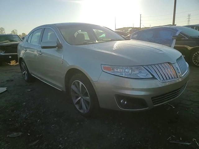 2010 Lincoln Mks VIN: 1LNHL9DR1AG605415 Lot: 81888485