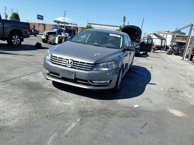 2015 Volkswagen Passat Sel VIN: 1VWCT7A33FC036775 Lot: 81818485