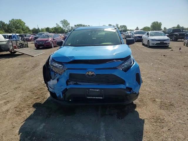 2019 Toyota Rav4 Le VIN: JTMF1RFV0KJ011642 Lot: 70921885