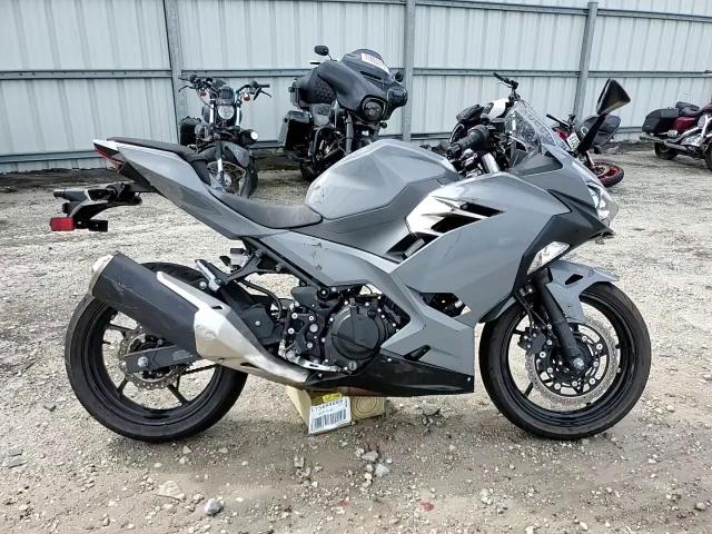 2022 Kawasaki Ex400 VIN: JKAEXKG12NDAH3066 Lot: 81860995