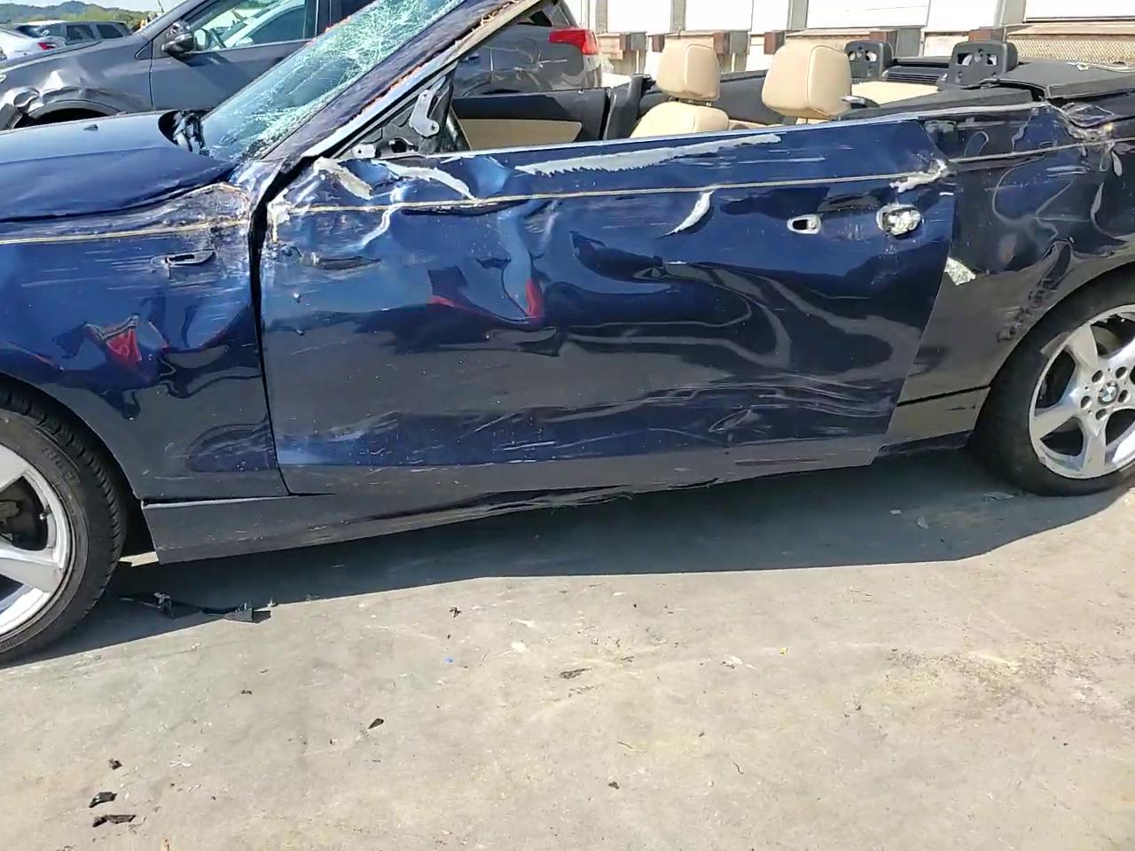 Фото: WBAUL7C58DVU09622