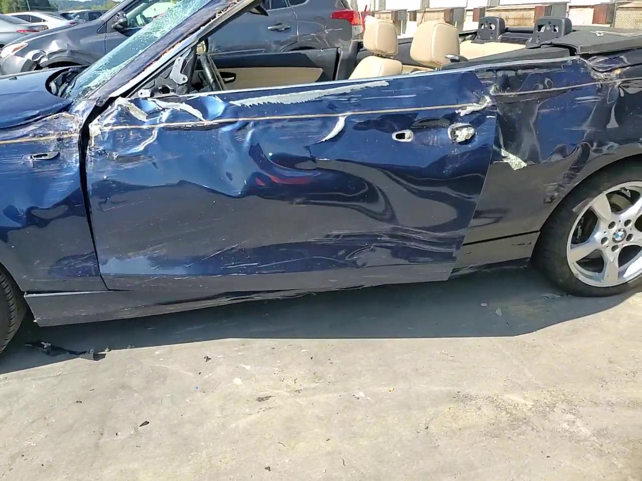 Фото: WBAUL7C58DVU09622