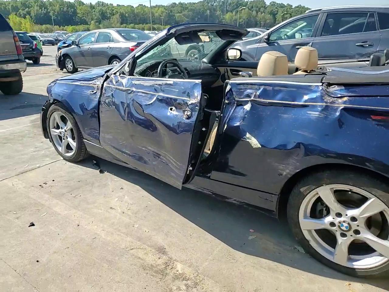 Фото: WBAUL7C58DVU09622