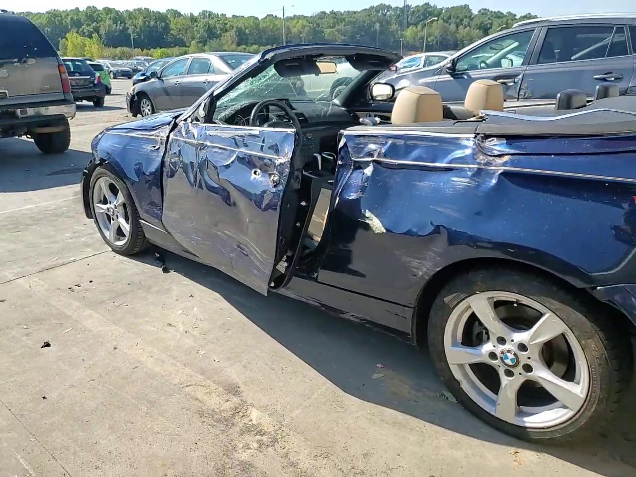 Фото: WBAUL7C58DVU09622