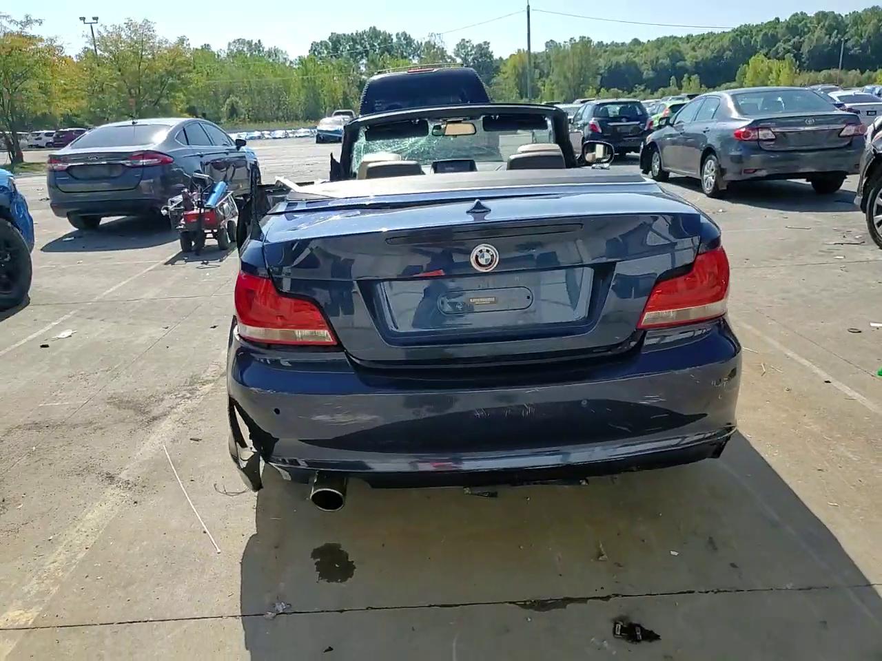 Фото: WBAUL7C58DVU09622