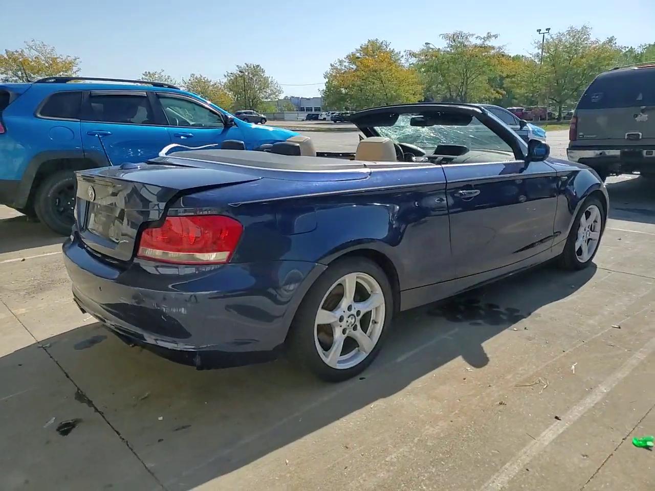 Фото: WBAUL7C58DVU09622