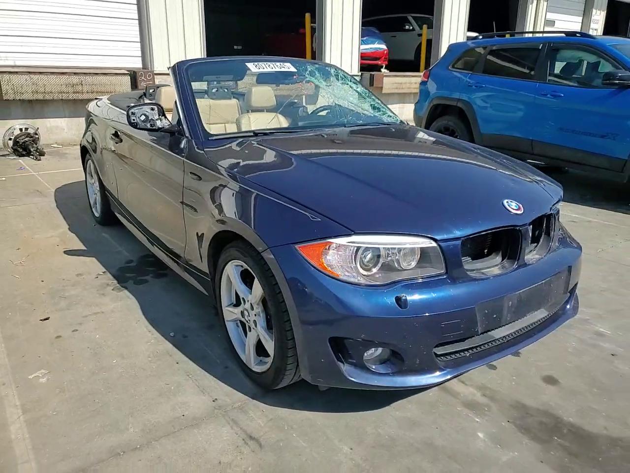 Фото: WBAUL7C58DVU09622