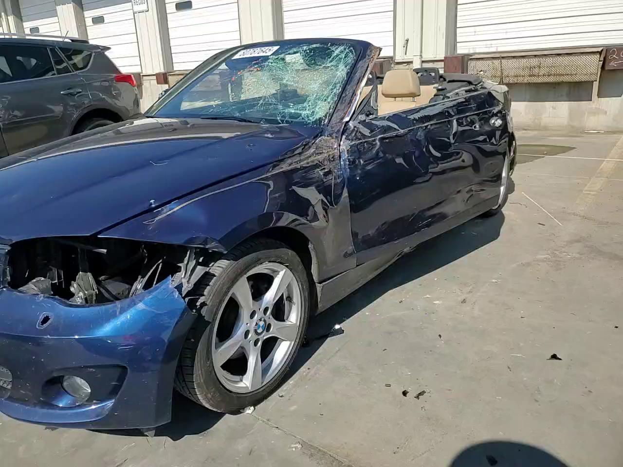 Фото: WBAUL7C58DVU09622