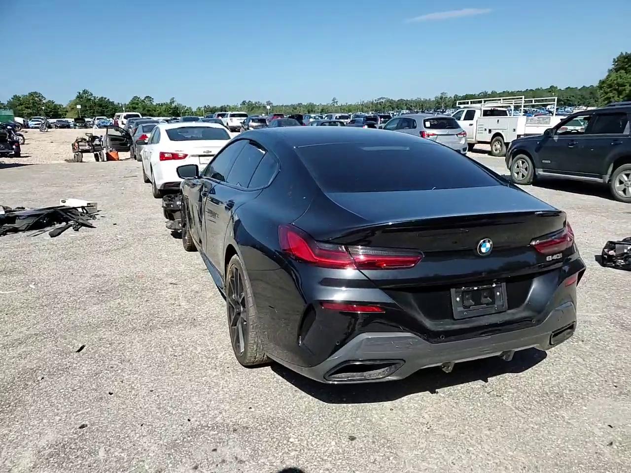 Фото: WBAGV2C07RCN75227