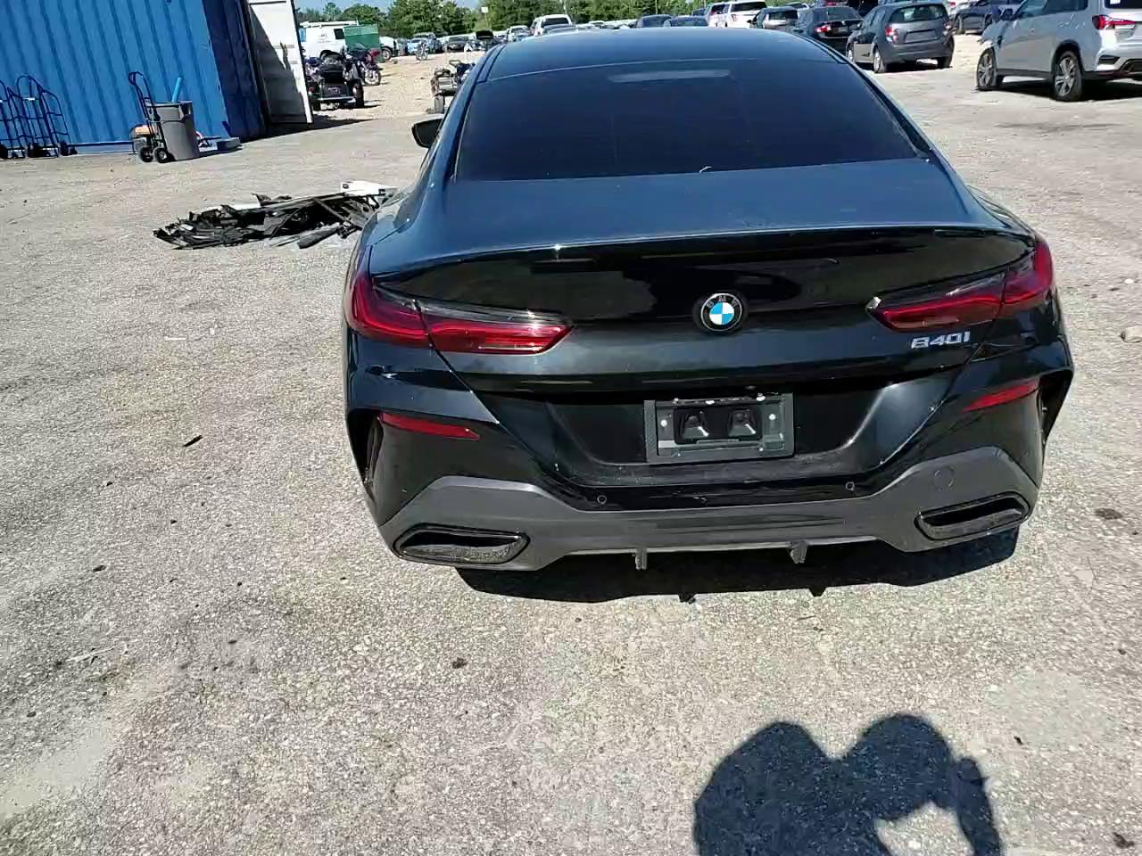 Фото: WBAGV2C07RCN75227