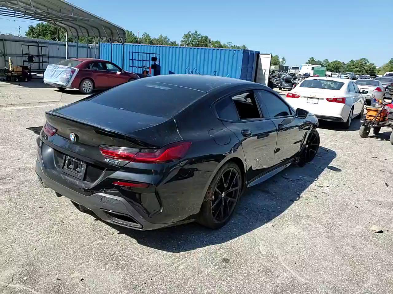 Фото: WBAGV2C07RCN75227