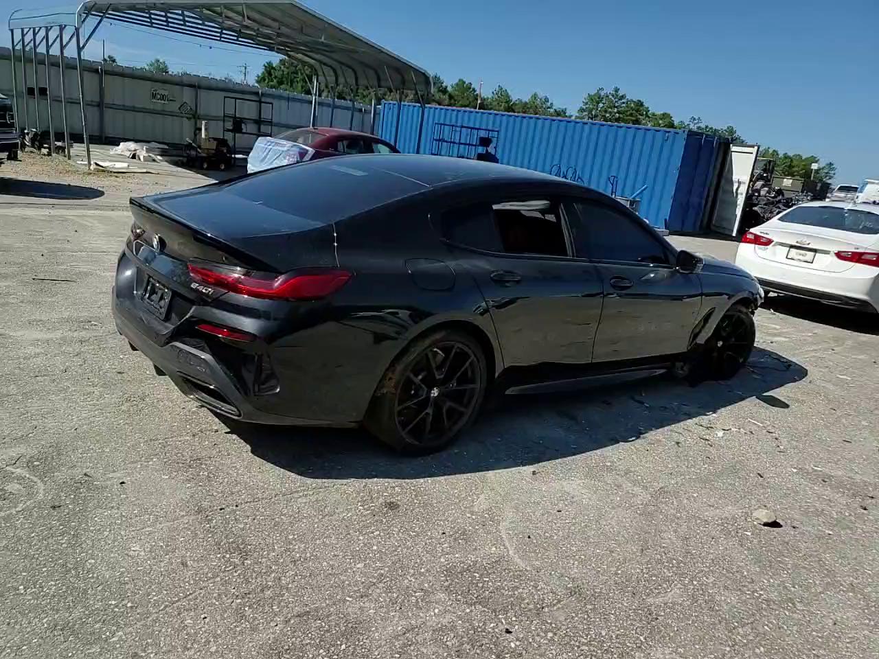 Фото: WBAGV2C07RCN75227