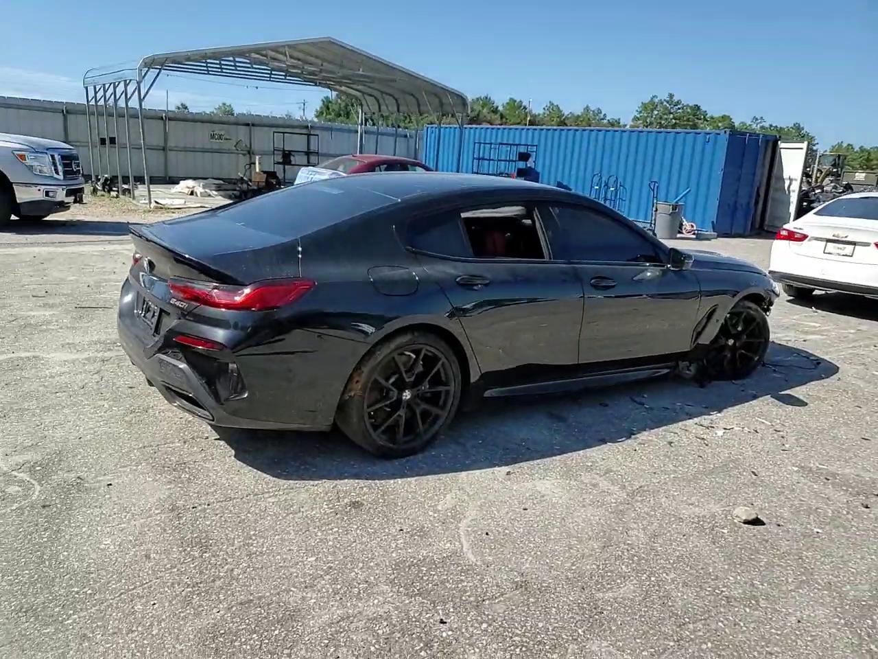 Фото: WBAGV2C07RCN75227