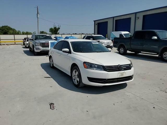 2015 Volkswagen Passat S VIN: 1VWAT7A39FC005389 Lot: 72046895