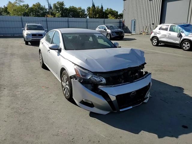 2020 Nissan Altima S VIN: 1N4BL4BVXLC261256 Lot: 81810225