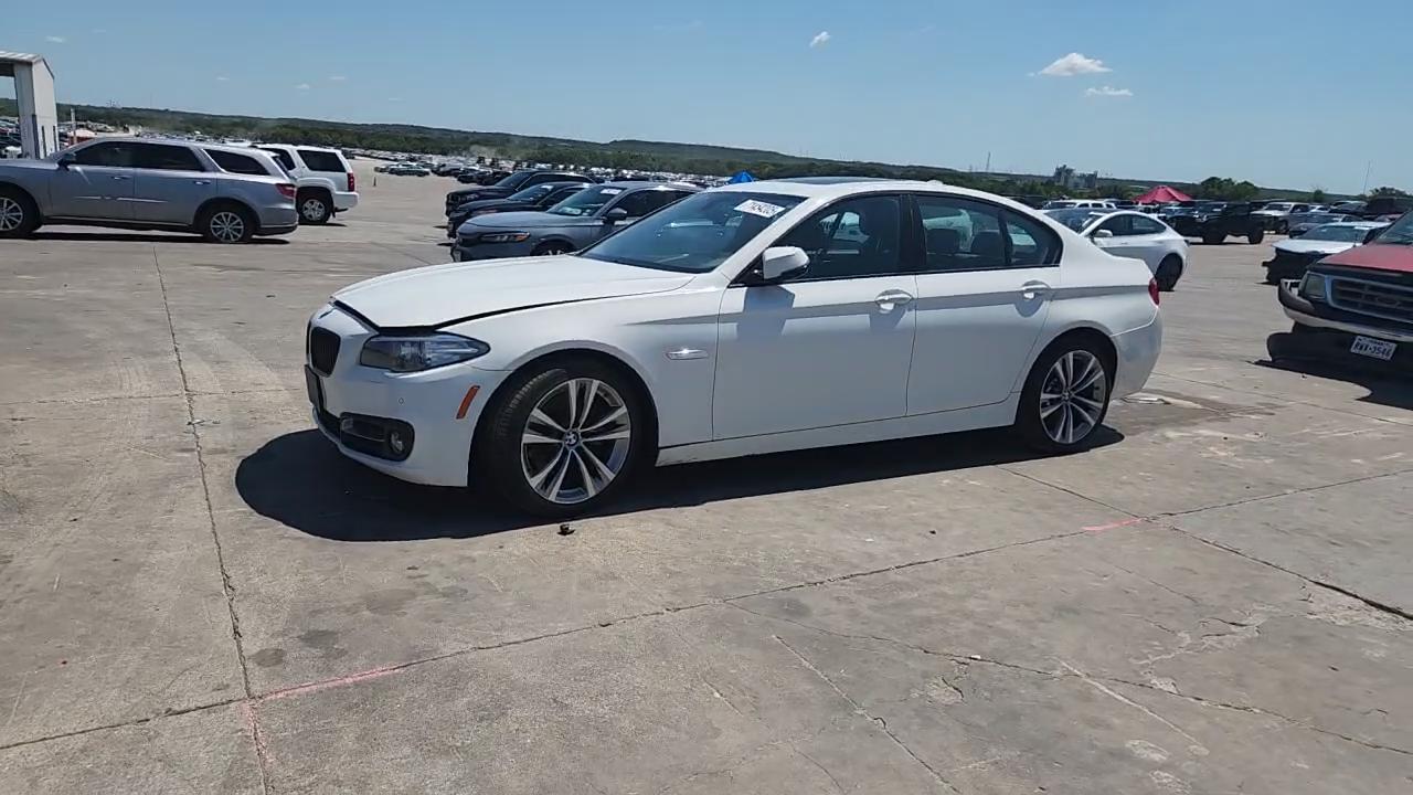 Фото: WBA5A5C50GG354543